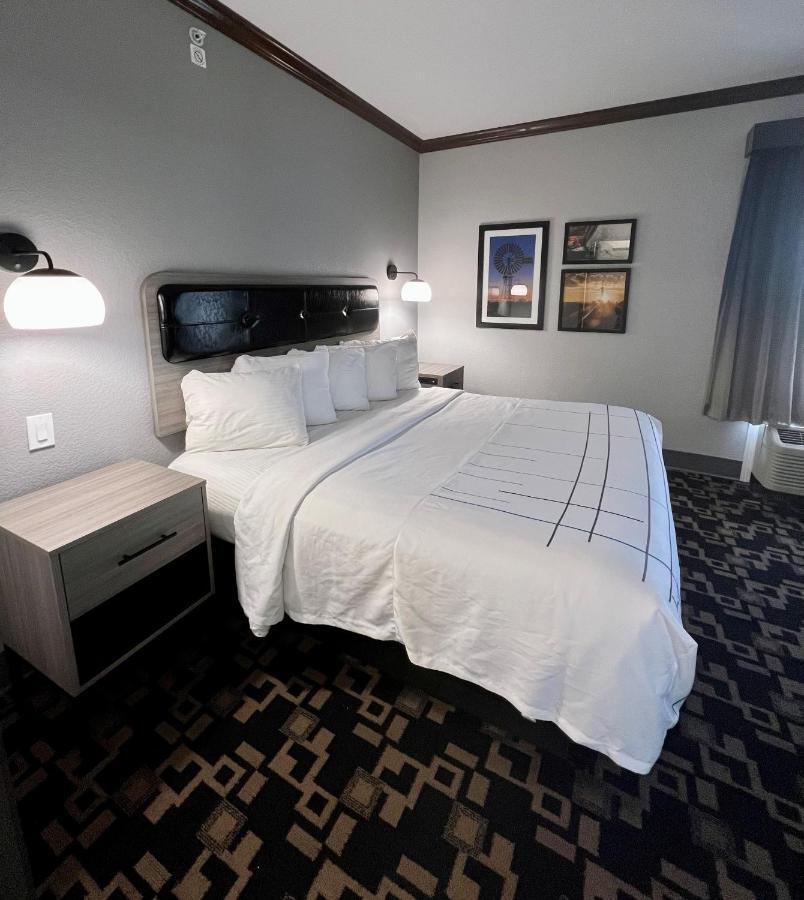 La Quinta By Wyndham Big Spring Hotel Exterior photo