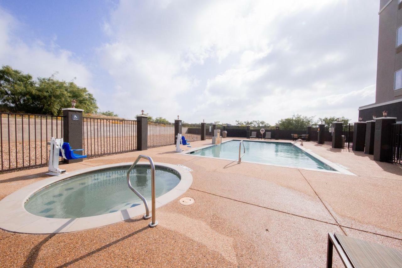 La Quinta By Wyndham Big Spring Hotel Exterior photo